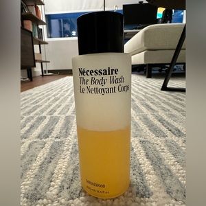 Necessaire Body Wash Sandalwood